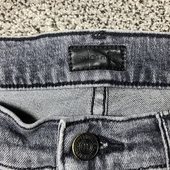 Mother Jeans Womens 26 The Scrapper Cuff Ankle Fray Distressed Black Fade USA - Picture 2 of 13